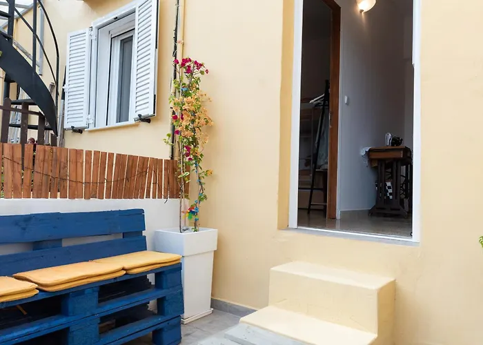 Anna's House * Rhodes City