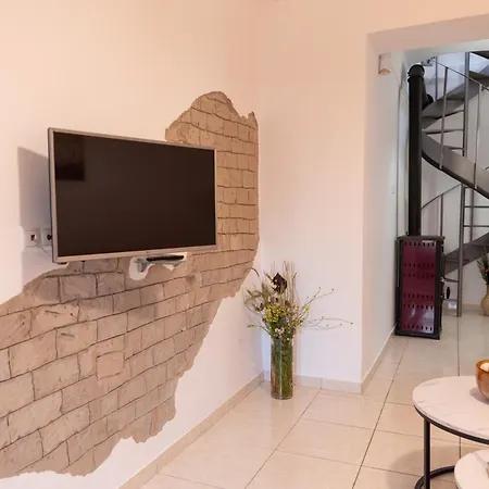 아파트 Anna's House